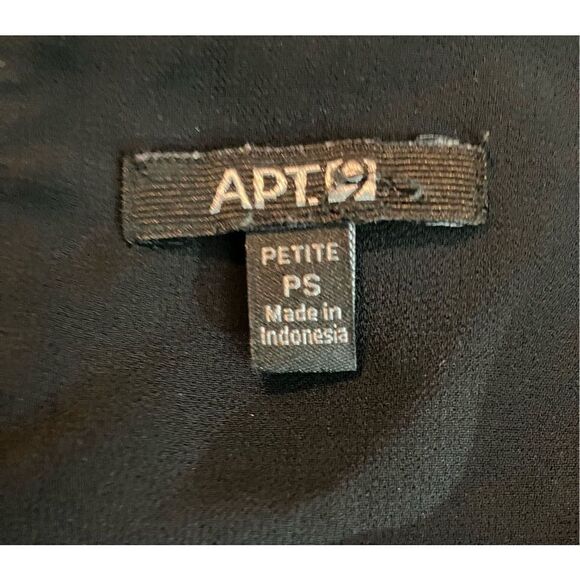 Apt 9 Silky Tank / SZ: PS / EUC - Picture 6 of 6